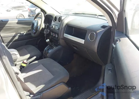 2016 Jeep Compass Sport из США, поврежденный, VIN 1C4NJCBA5GD648883